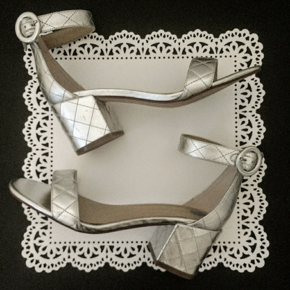 HEELS - Stunning Silver Block Heel Sandals - Picture 1 of 7